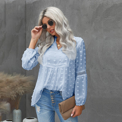 Elegante Spitzenbluse mit V-Ausschnitt von Andrea Serena