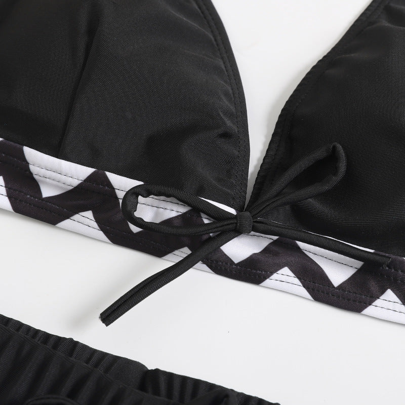 Schickes Zigzag Andrea Serena Bikini-Set mit Shorts
