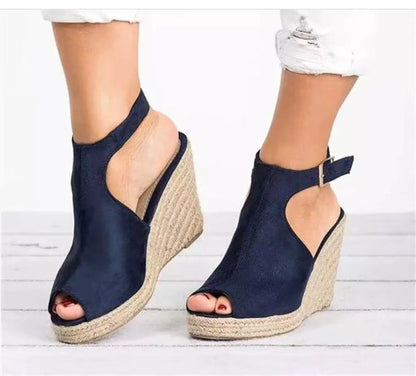 Elegante Plateau-Keilsandalen von Andrea Serena
