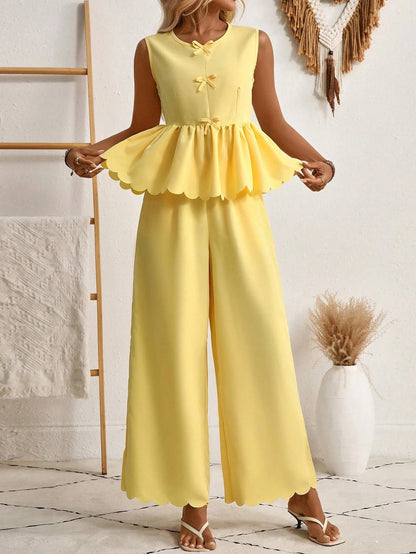 Schickes gelbes zweiteiliges Set von Andrea Serena