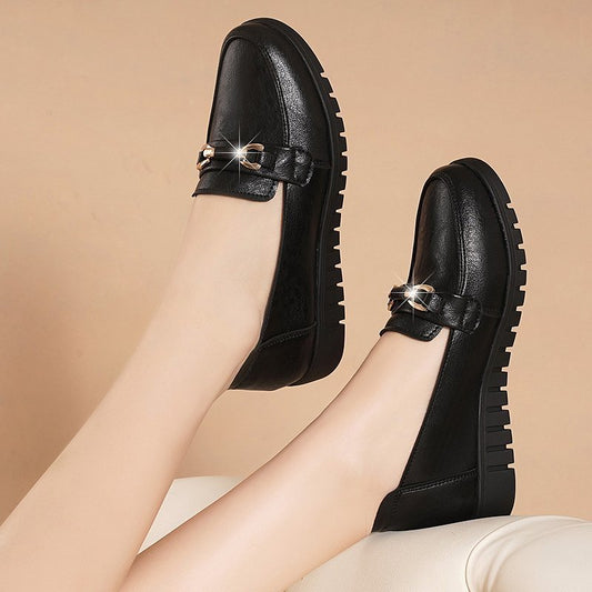 Elegant Comfort Andrea Serena Leather Flat Loafers