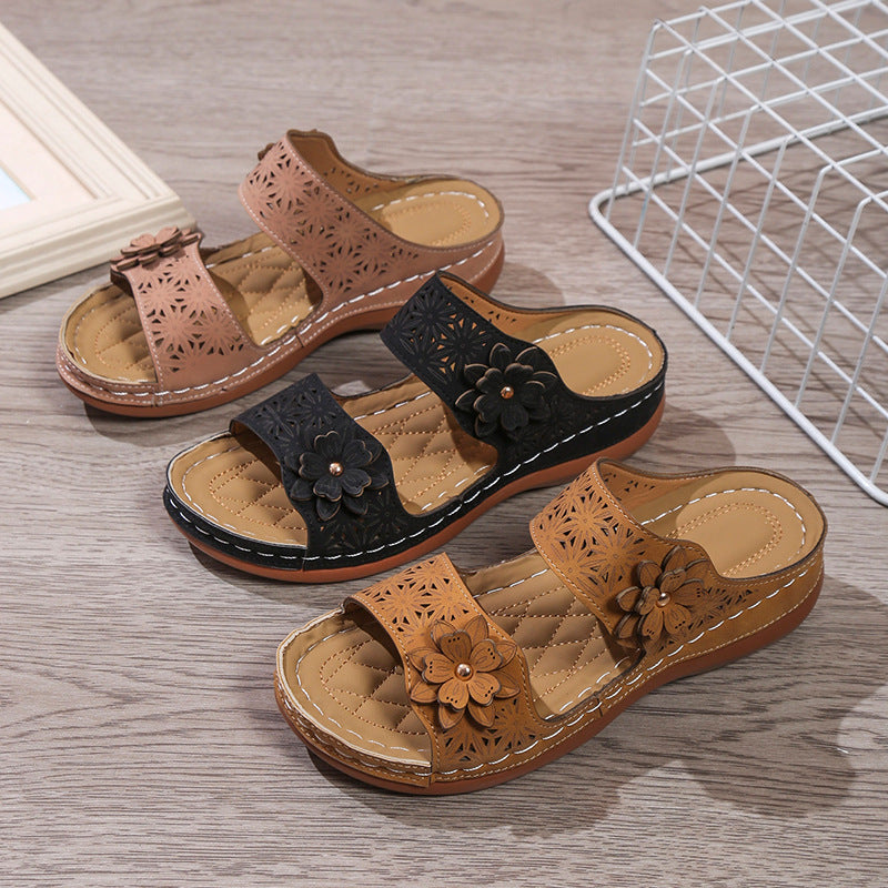 Andrea Serena Sandalen mit Blumenmuster, inspiriert von Pinterest