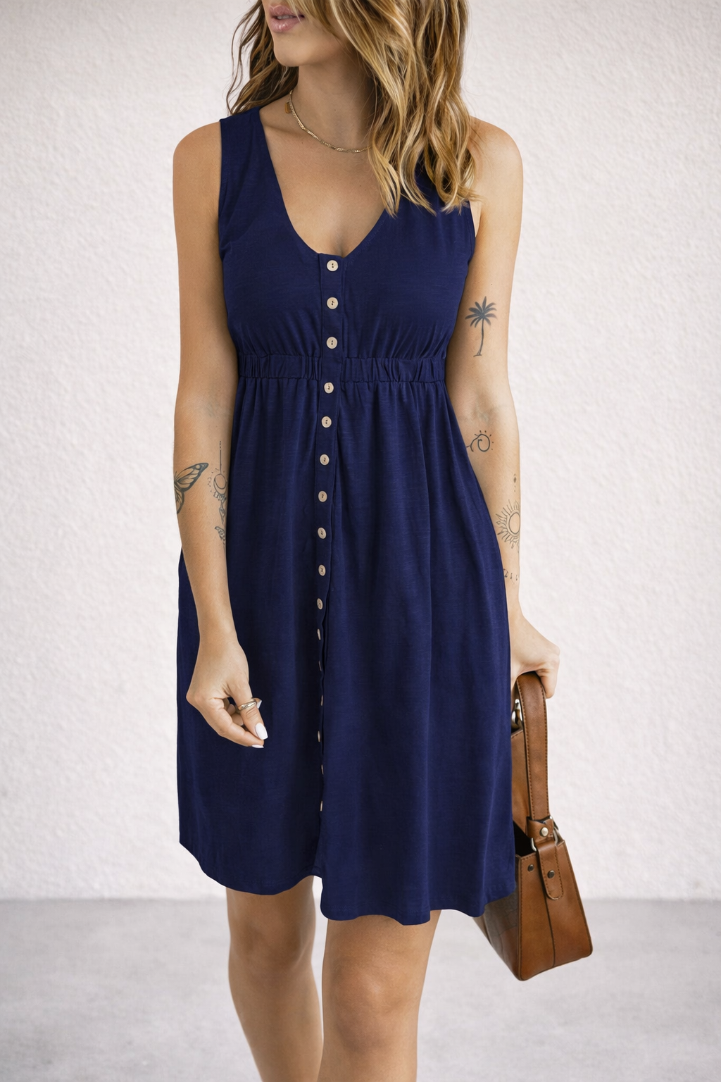 Andrea's™ | Minikleid mit Knopfleiste, schmaler Taille und V-Ausschnitt