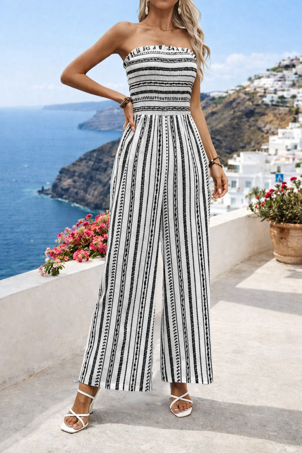 Schicker gestreifter Andrea Serena Tube Top Jumpsuit