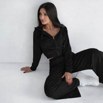 Schickes zweiteiliges Loungewear-Set von Andrea Serena