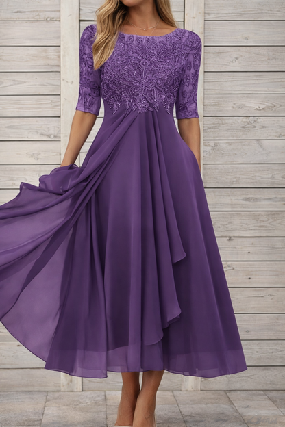 Elegantes Andrea Serena Midi-Abendkleid aus Spitze