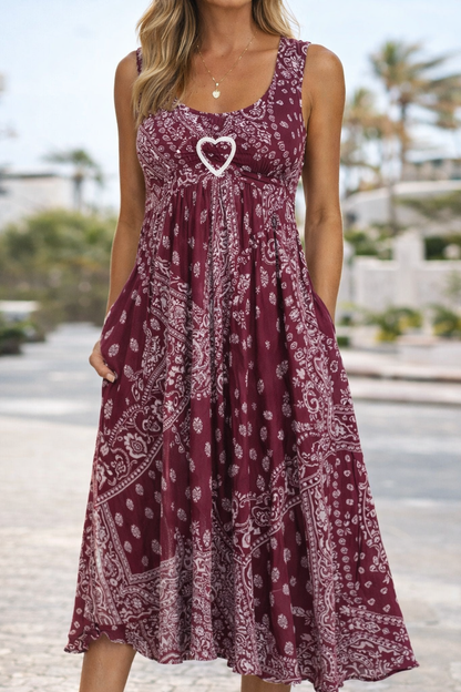 Sommerkleid von Andrea Serena im Pinterest-Stil mit Herzmotiv