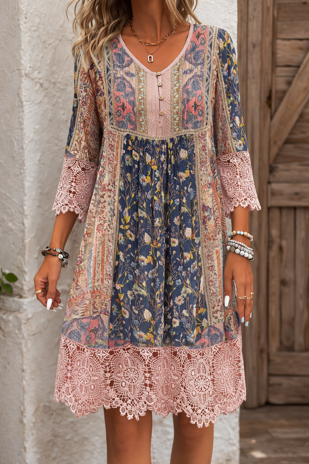 Retro-Kleid aus floraler Spitze von Andrea Serena