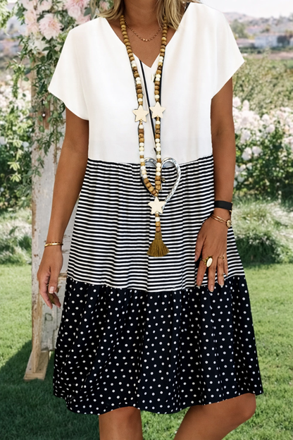 Andrea's™ | Dreifarbiges Kleid mit V-Ausschnitt und kurzen Ärmeln