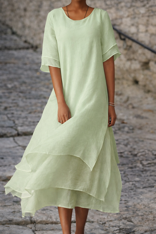 Andrea's™ | Midikleid mit Lagen und kurzen Ärmeln