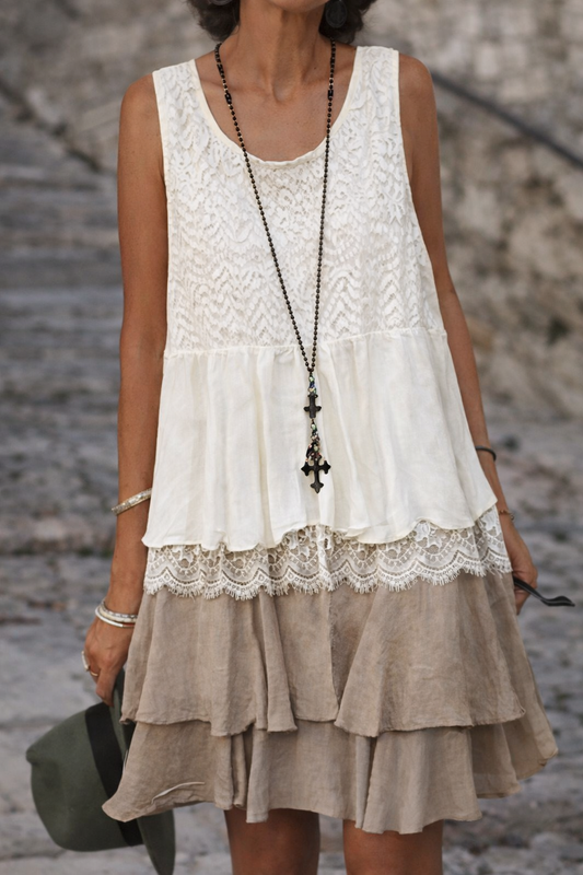 Andrea's™ | Ärmelloses Minikleid mit Lagen aus Spitze