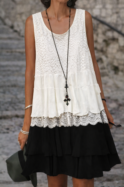 Andrea's™ | Ärmelloses Minikleid mit Lagen aus Spitze