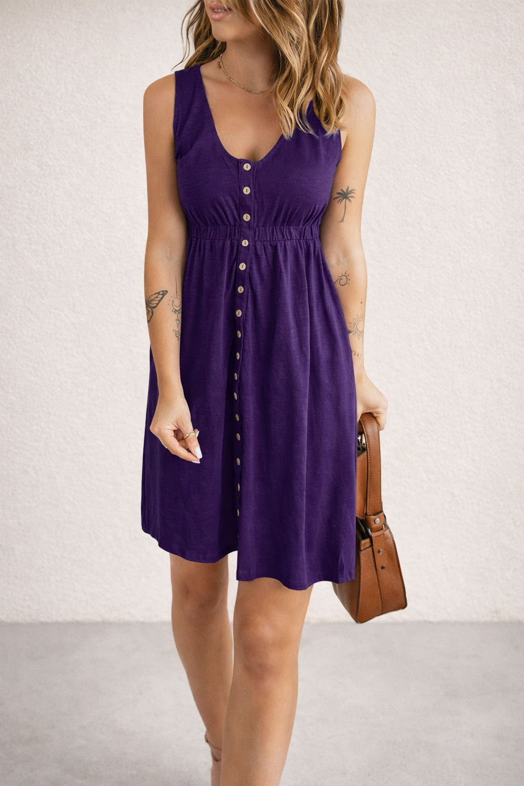 Andrea's™ | Minikleid mit Knopfleiste, schmaler Taille und V-Ausschnitt