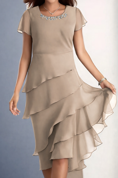 Andrea's™ | Elegantes Chiffonkleid mit Volants und Schmuckkragen