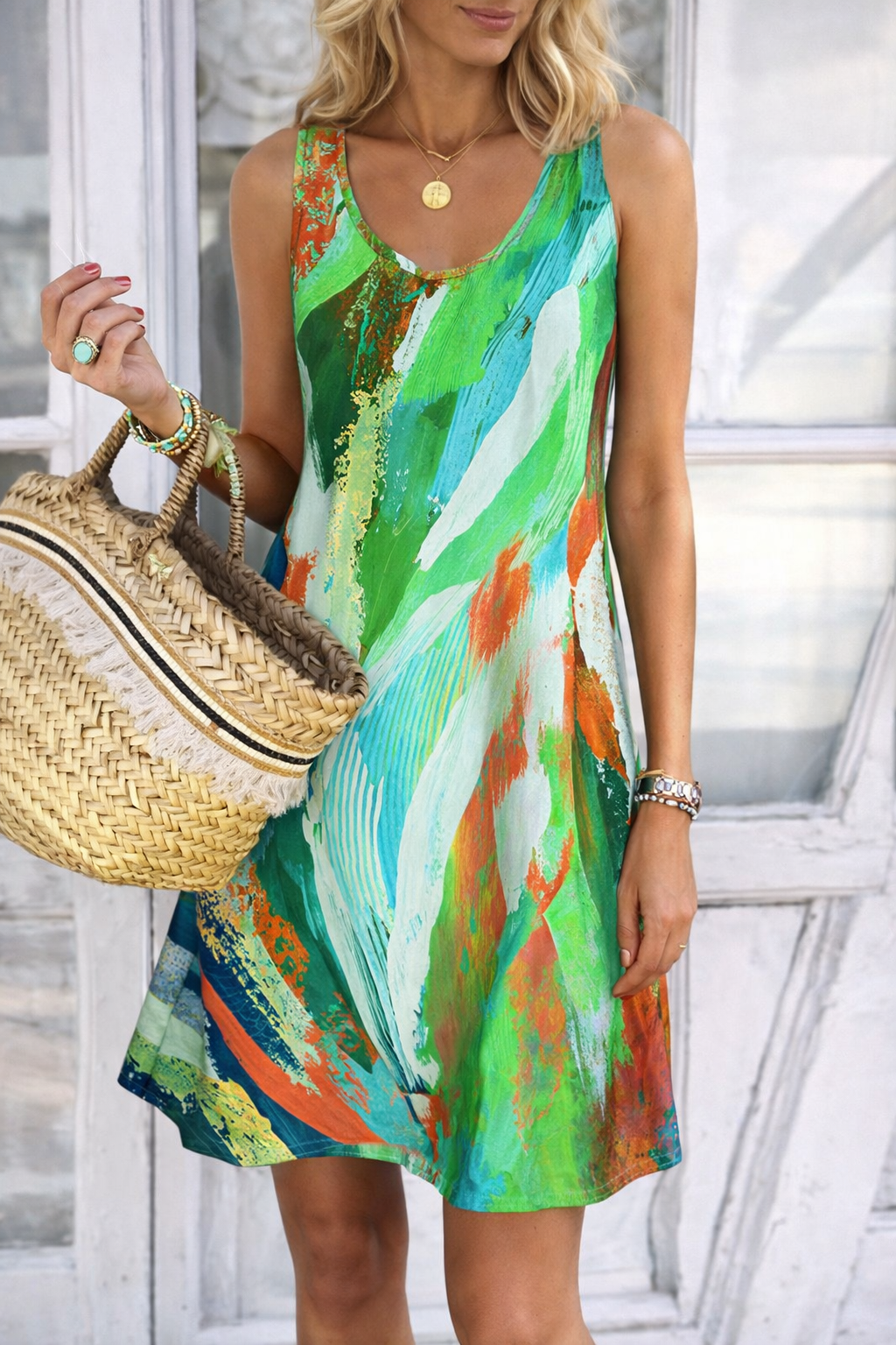 Lässiges, ärmelloses Sommerkleid von Andrea Serena mit Graffiti-Print
