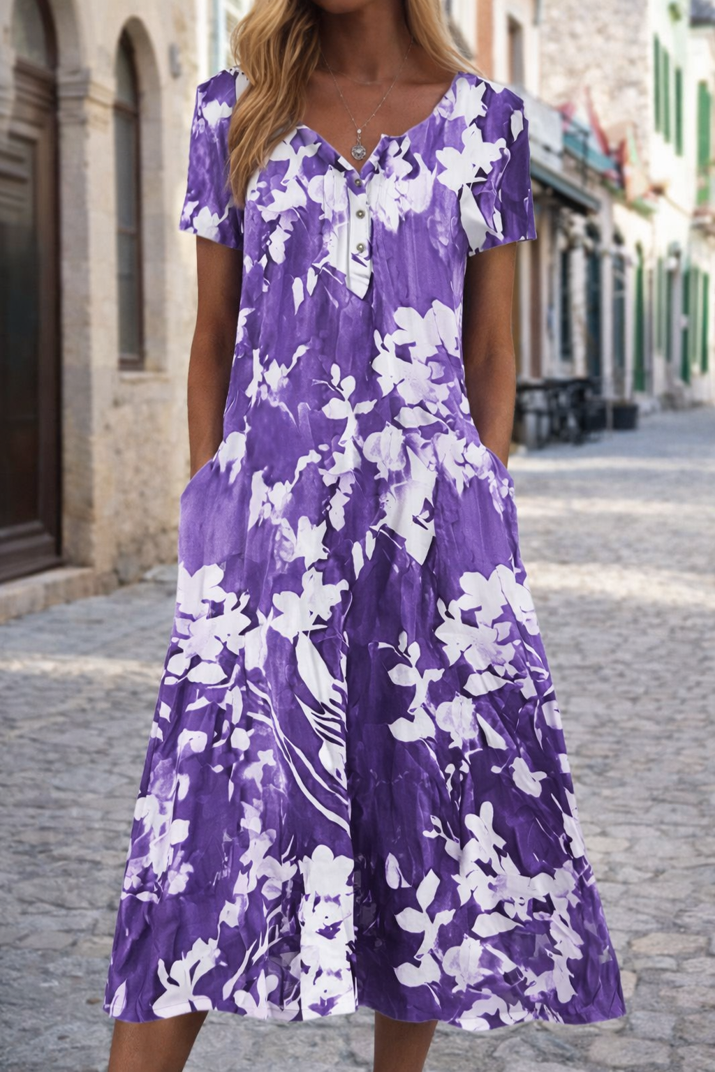 Kunstvoll bedrucktes Kleid von Andrea Serena, Kurzarm