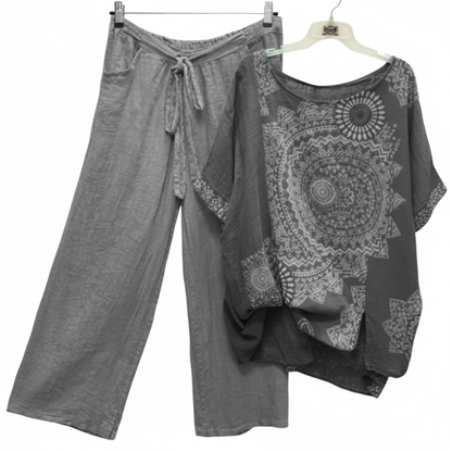 Andrea's™ | Zweiteiliges Set mit Top und gerade geschnittenen Hosen