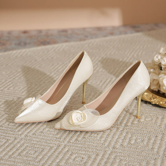 Andrea's™ | Spitzpumps mit Blumenapplikation und Stilettoabsatz