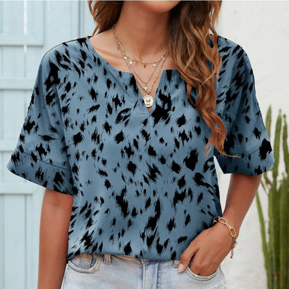 Bedrucktes Alltags-Top mit V-Ausschnitt von Andrea Serena