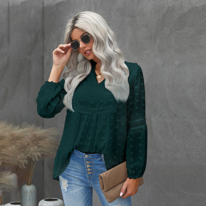 Elegante Spitzenbluse mit V-Ausschnitt von Andrea Serena