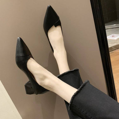 Vielseitige Pumps mit Blockabsatz von Andrea Serena
