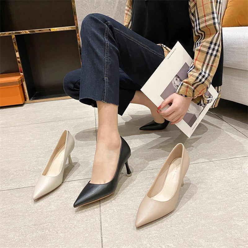 Elegante Pumps mit spitzer Zehenpartie von Andrea Serena
