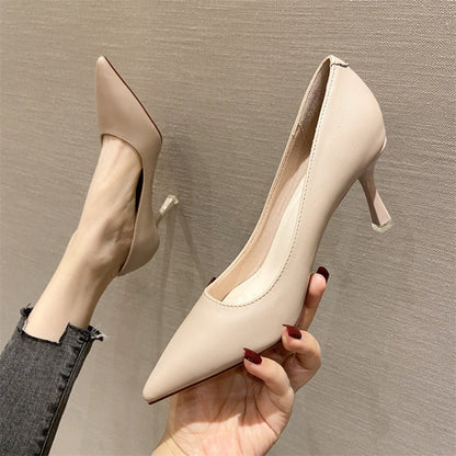 Elegante Pumps mit spitzer Zehenpartie von Andrea Serena