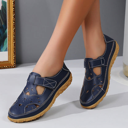 Hollowed Comfort Flat Sandals von Andrea Serena