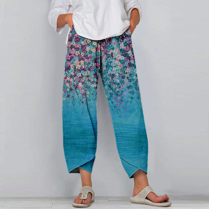Pinterest-inspirierte, geblümte Freizeithose von Andrea Serena