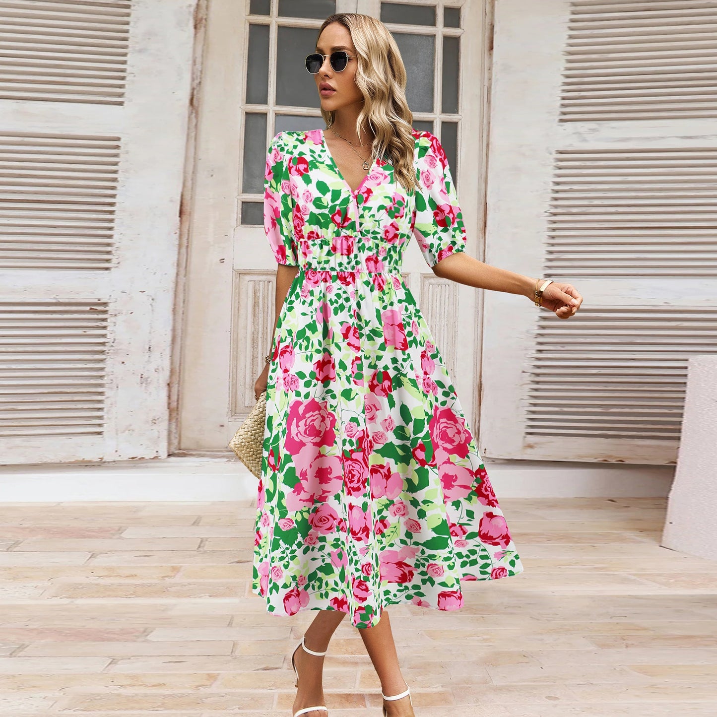 Bohemian Floral V-Ausschnitt Kleid von Andrea Serena