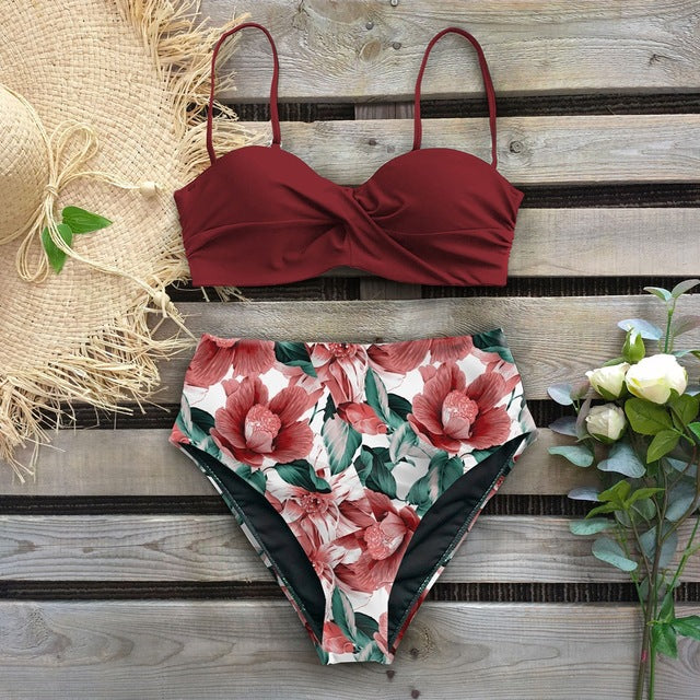 Floraler High-Waist-Bikini von Andrea Serena