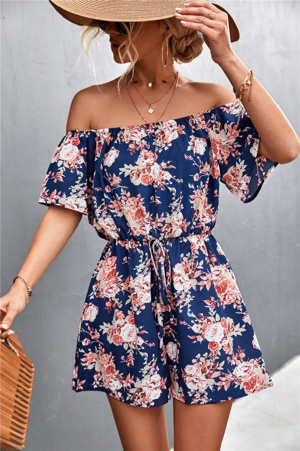 Geblümter schulterfreier Jumpsuit von Andrea Serena