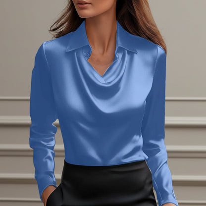 Elegantes Satin-Top mit schwingendem Kragen von Andrea Serena
