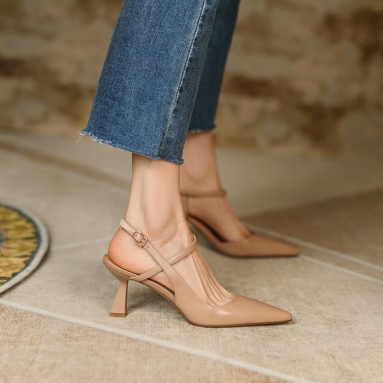 Elegante Stiletto-Pumps von Andrea Serena