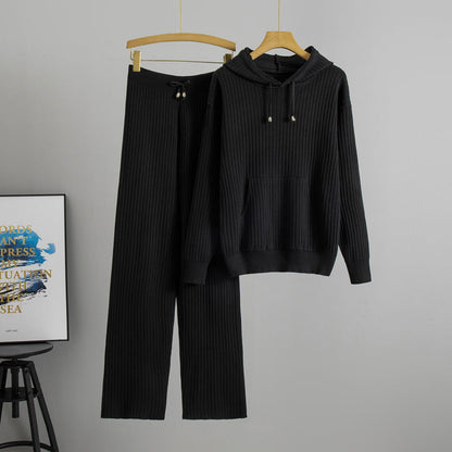 Trendiges Strickset mit Kapuze von Andrea Serena