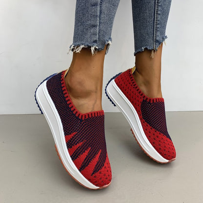 Pinterest-inspirierte Andrea Serena Keilsneaker