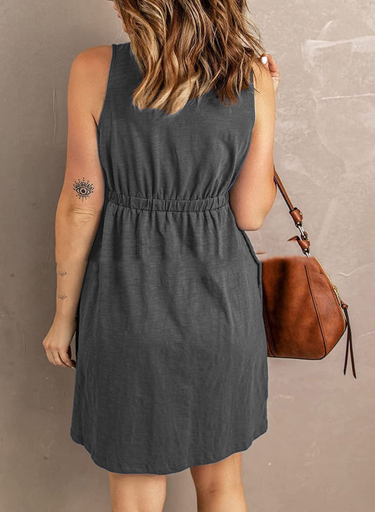 Kleid mit Blumenmuster, Knöpfen und V-Ausschnitt von Andrea Serena