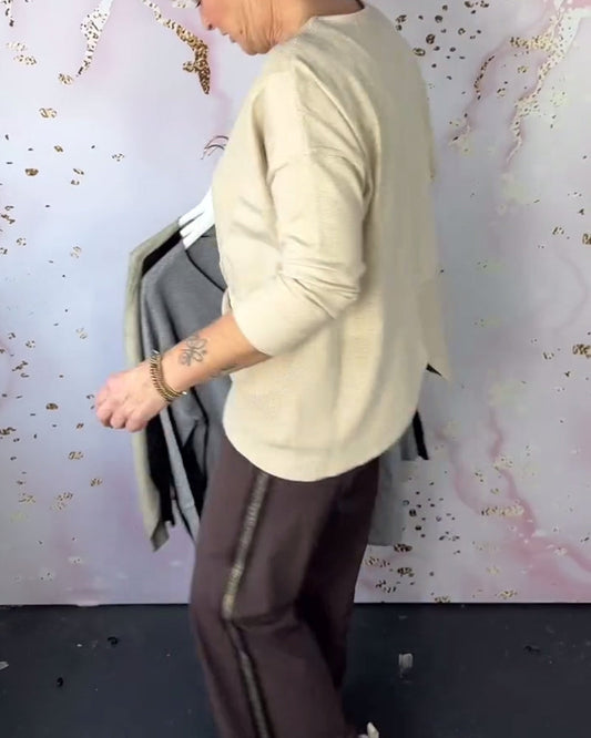 Andrea's™ | Pullover mit V-Ausschnitt und unregelmäßigem Saum