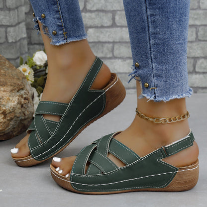 Elegante Keilsandalen mit Plateau von Andrea Serena