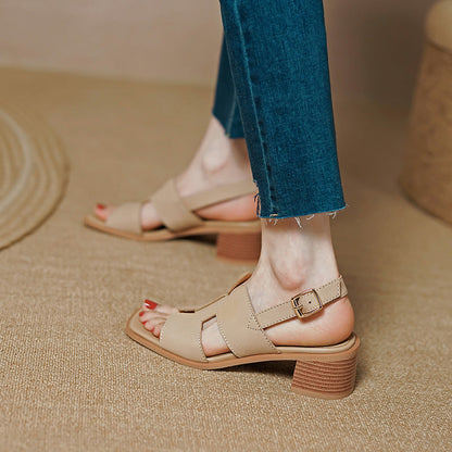 Schicke Sandalen mit klobigem Absatz von Andrea Serena