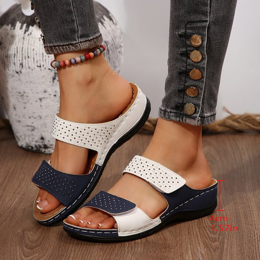 Künstlerische Andrea Serena Keilsandalen in Übergrößen
