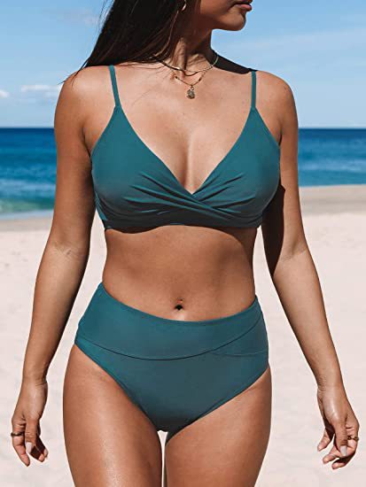 Schickes Bikini-Set mit Schleife von Andrea Serena