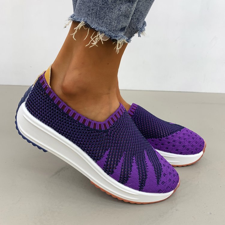Pinterest-inspirierte Andrea Serena Keilsneaker