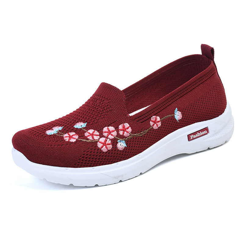 Atmungsaktive, bestickte Pumps von Andrea Serena