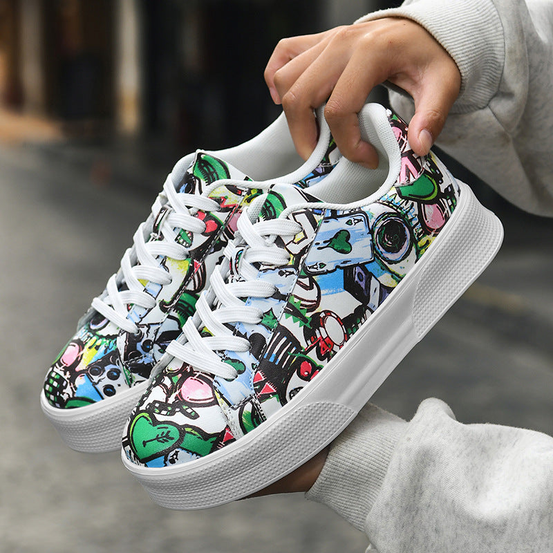 Andrea Serena Low-Top-Sneaker mit Graffiti-Print