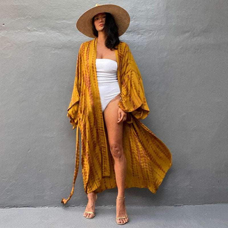 Bikini-Überwurf mit lebendigem Print von Andrea Serena mit Sonnenschutz