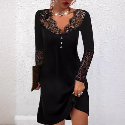 Elegantes Spitzenkleid mit V-Ausschnitt von Andrea Serena
