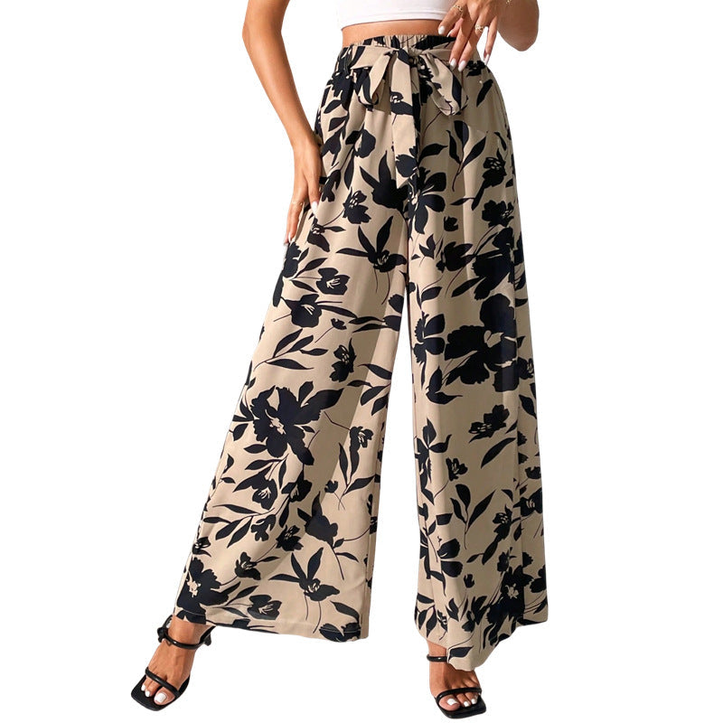 Geblümte High-Waist-Hose mit weitem Bein von Andrea Serena