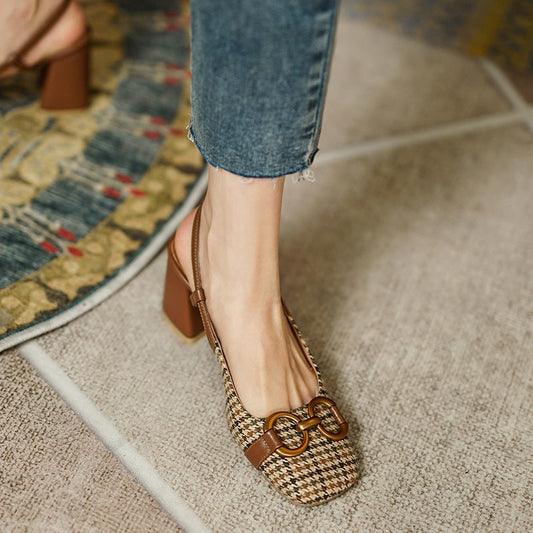 Vintage-Pumps mit Blockabsatz von Andrea Serena