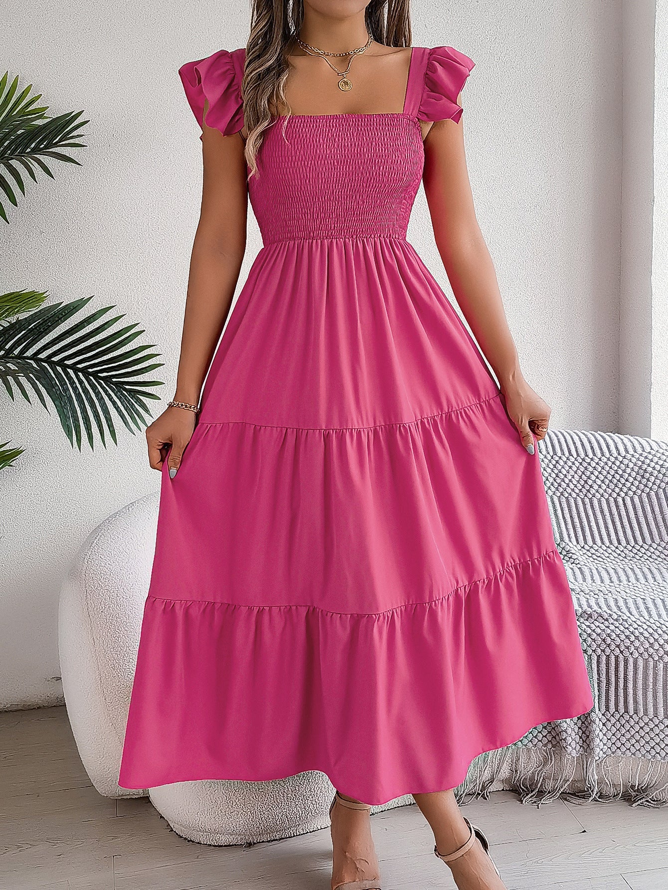 Elegantes ärmelloses Sommerkleid von Andrea Serena